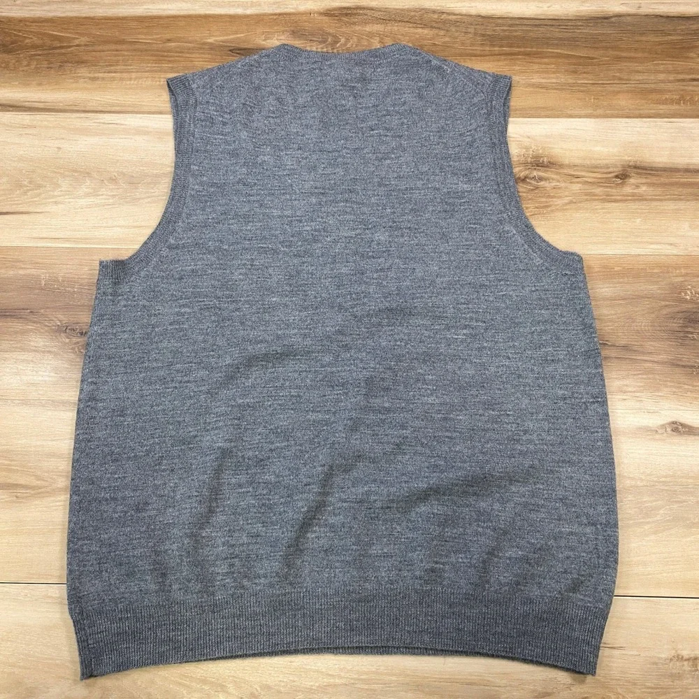 Banana Republic‎ Sweater Vest Mens M Merino Wool Classic Fit Grey Quiet Luxury